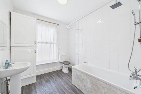 2 Richmond Road, Ilfracombe, EX34 8DG