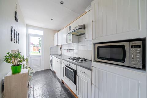 undefined, Malvern Avenue, Harrow, HA2