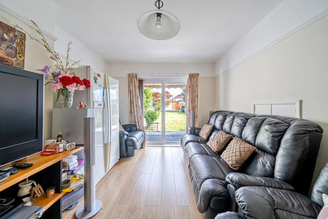 undefined, Malvern Avenue, Harrow, HA2