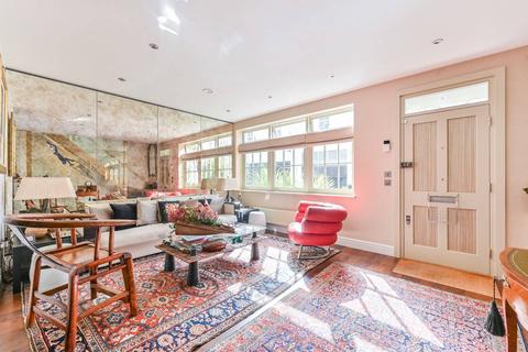 3 bedroom terraced house for sale, Petersham Mews, South Kensington, London, SW7