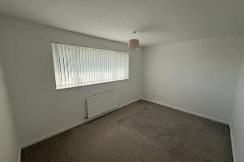 2 bedroom semi-detached house to rent, Llwyn Y Bioden, Cwmrhydyceirw, SA6 6TD