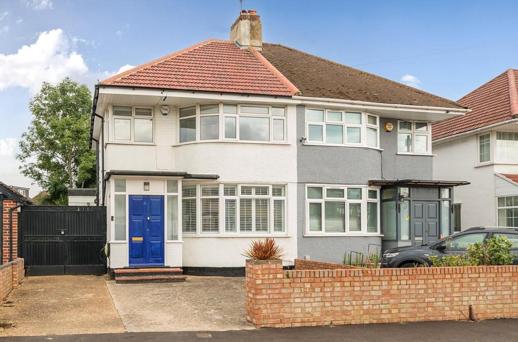 Davidson Frost-Wellings, DFW, Hermitage Way, Front