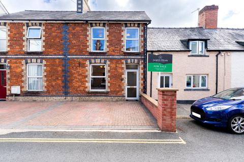 Newmarch Street, Brecon, LD3