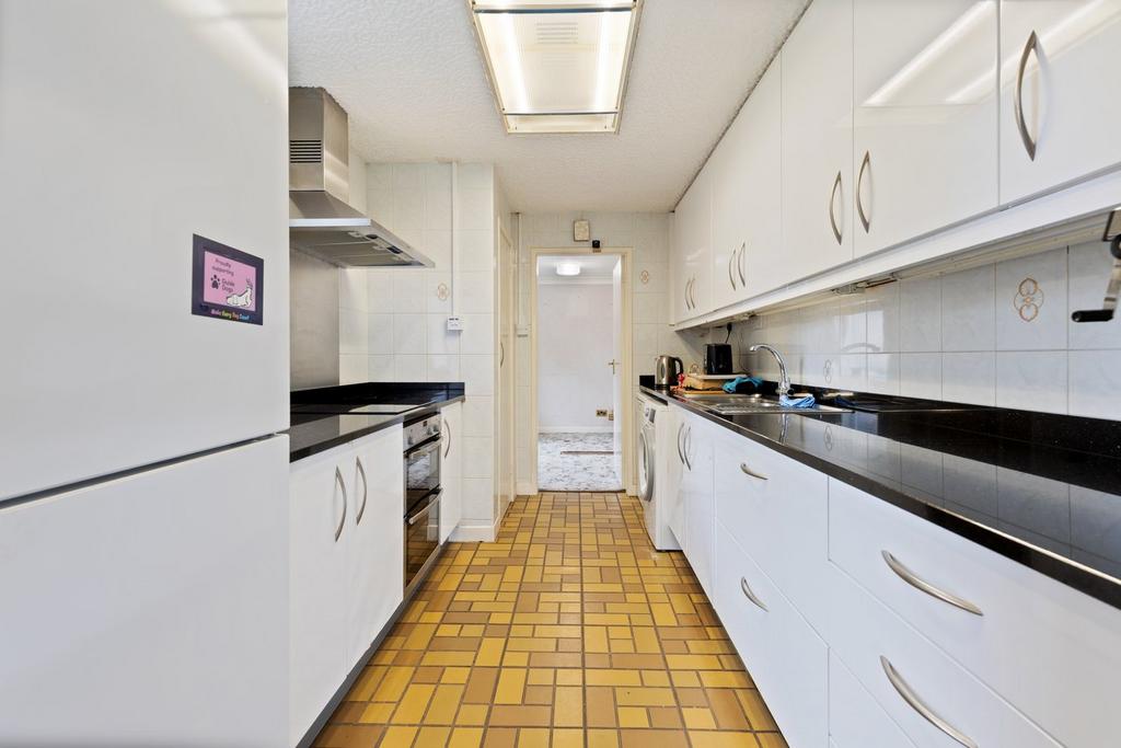 Side Kitchen