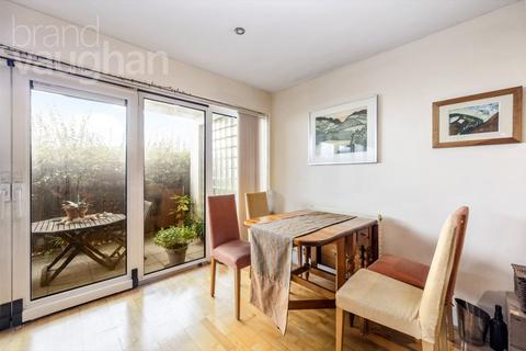 undefined, Marine Parade, Brighton, East Sussex, BN2