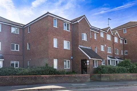 1 bedroom flat for sale, Hall Lane, Chingford, E4