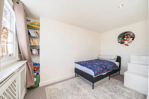 2 bedroom flat for sale, St Anns Villas, London W11