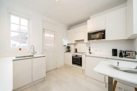 2 bedroom flat for sale, Bromyard Avenue, London W3