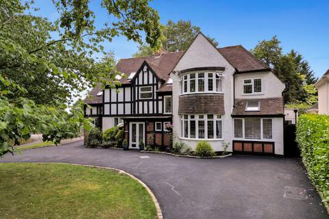 4 bedroom detached house for sale, Warwick Road, Solihull B91