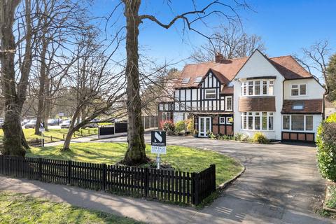 undefined, Warwick Road, Solihull B91