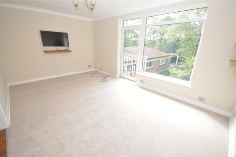 2 bedroom apartment for sale, Foxhill Court, Weetwood, Leeds, West Yorkshire
