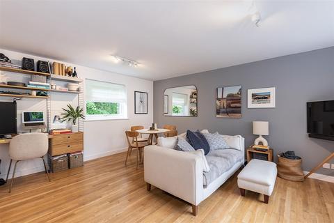 1 bedroom flat for sale, Milton Road, Harpenden