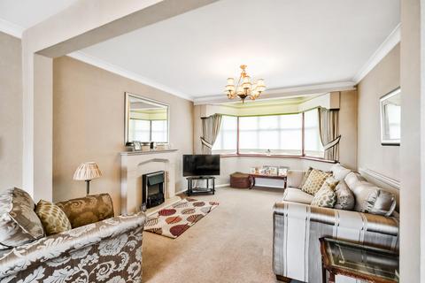 undefined, Deynecourt Gardens, Wanstead