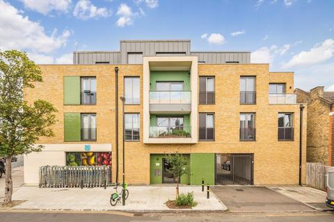 Haydon Park Road, London SW19