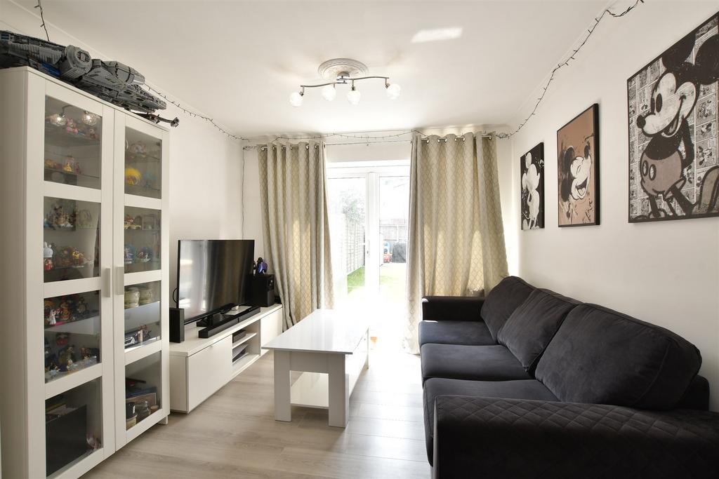 Lounge/ Dining Room