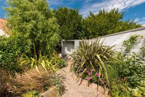 15 Maxwell Road, Dirleton, North Berwick, EH39 5EY