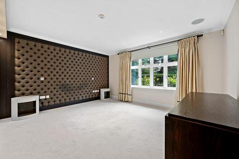 3 bedroom apartment for sale, Beaumont Close, London