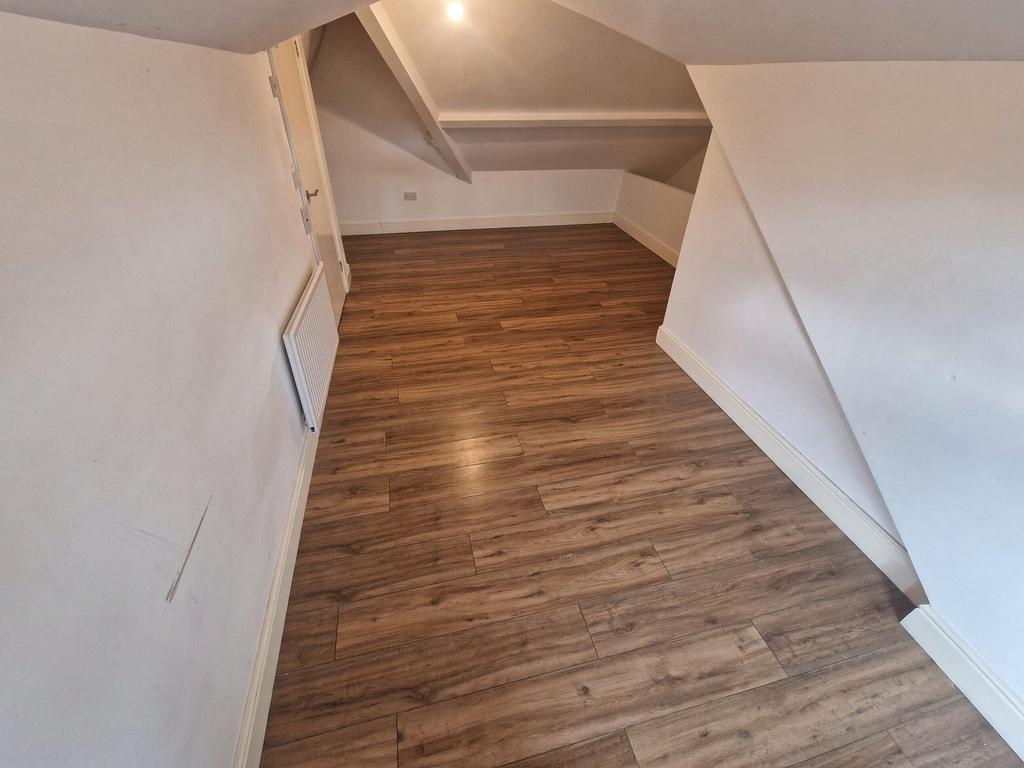 Apartment in Leicester - View 3