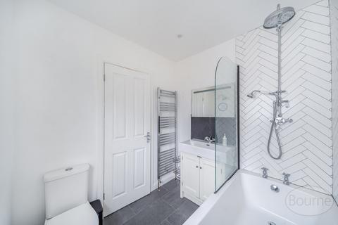 19 South Road, Guildford, GU2 9NY