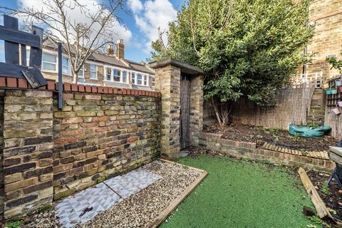 1 bedroom flat for sale, Gabriel Street, London SE23