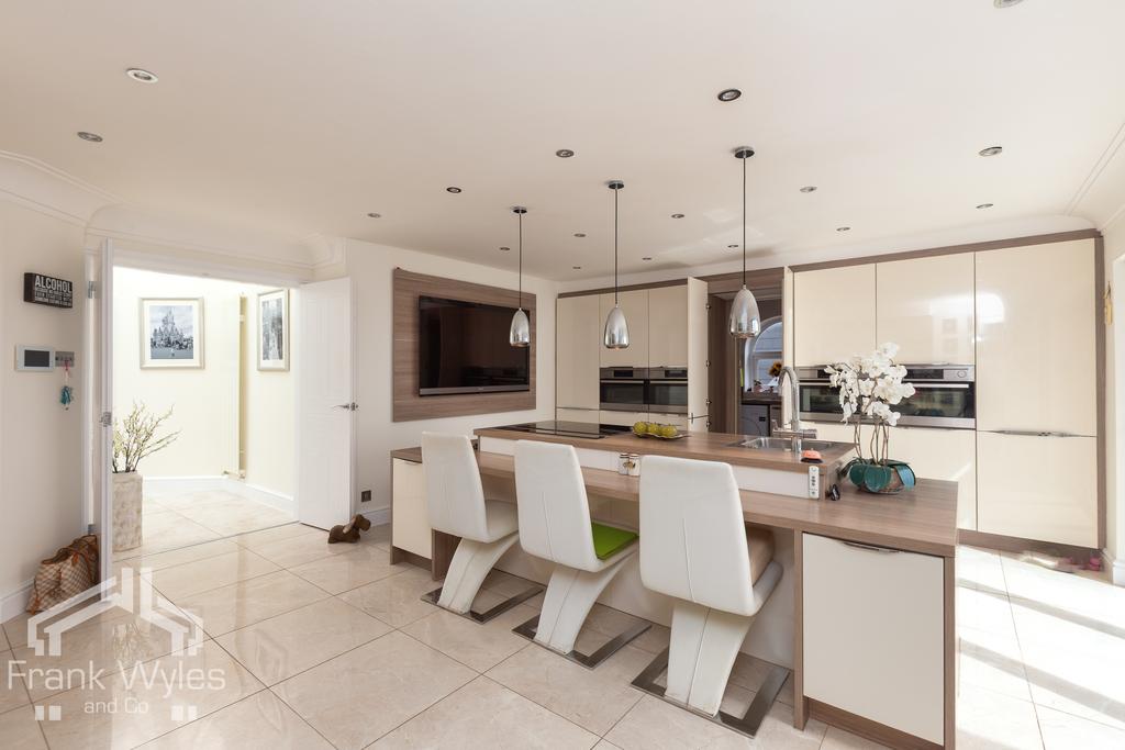 11 hill cliffe 23