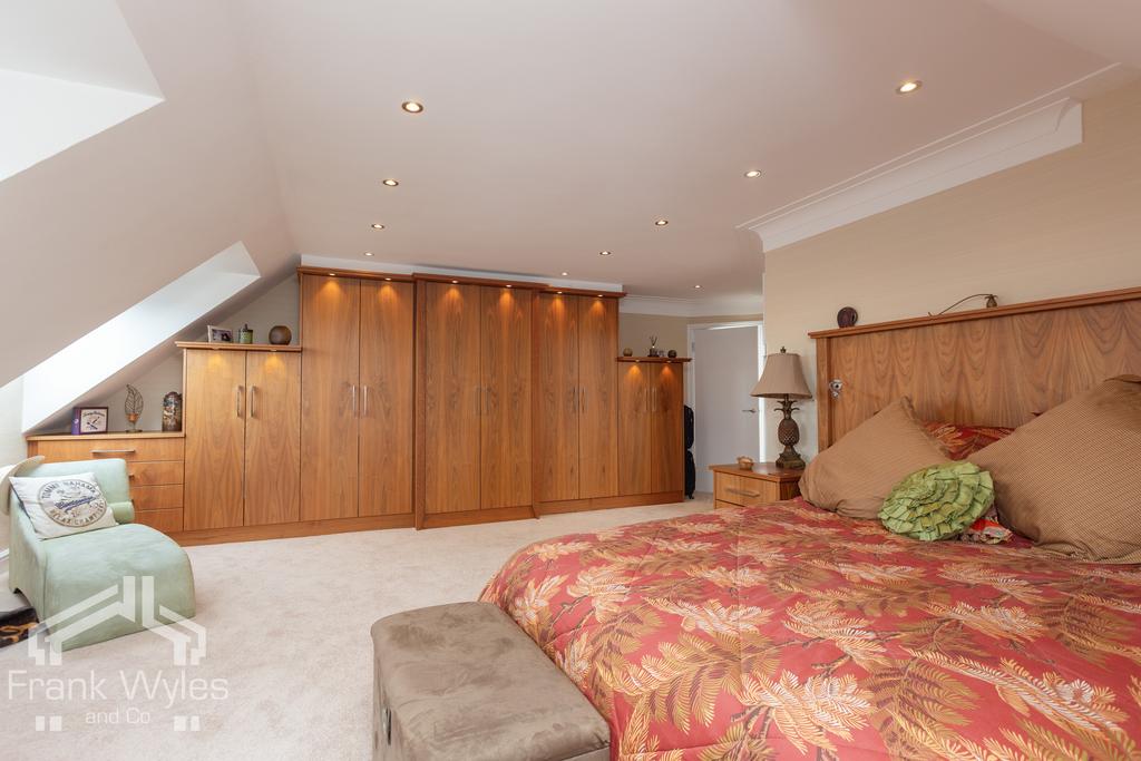 11 hill cliffe 7