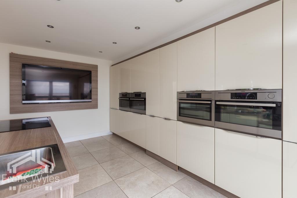 11 hill cliffe 26