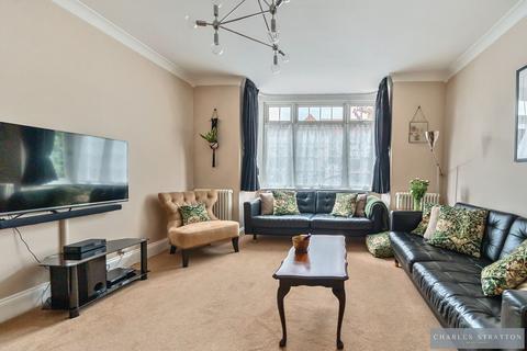 13 Repton Avenue, Romford, RM2 5LU