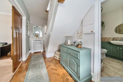 13 Repton Avenue, Romford, RM2 5LU