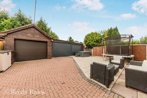 13 Crescent Road, Congleton, CW12 4BG