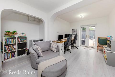 13 Crescent Road, Congleton, CW12 4BG