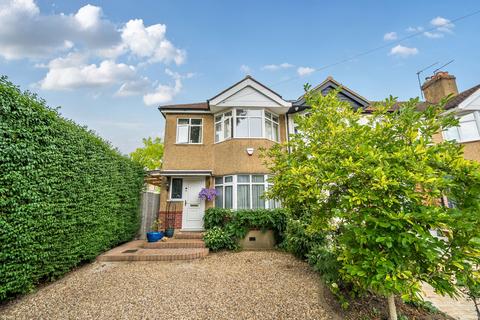 2 bedroom end of terrace house for sale, Tudor Close, Pinner, HA5