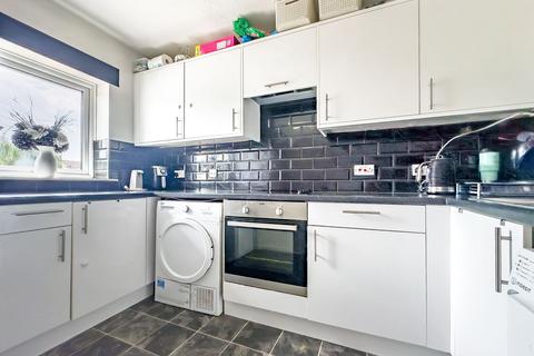2 bedroom flat for sale, Roots Hall Drive, Priory Court Roots Hall Drive, SS2