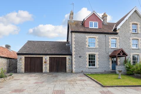 undefined, Queen Street, Somerton TA11