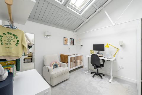 2 bedroom apartment for sale, Sutton Road, St. Albans