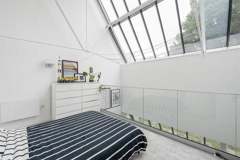 2 bedroom apartment for sale, Sutton Road, St. Albans
