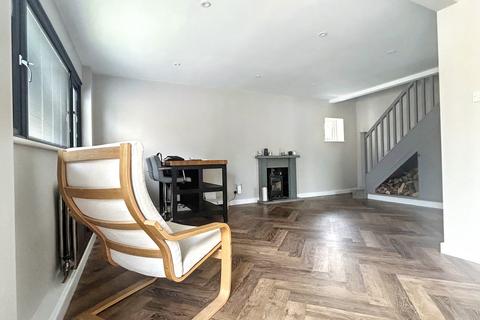 3 bedroom detached house for sale, Sutton Park, Blunsdon, Swindon, SN26