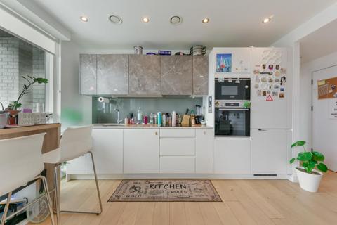 1 bedroom apartment to rent, Duval House, Grant Road, London, SW11