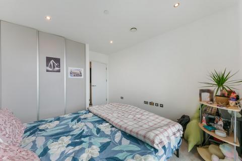 1 bedroom apartment to rent, Duval House, Grant Road, London, SW11