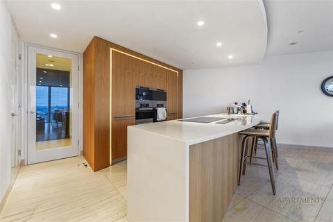 3 bedroom apartment for sale, The Tower, 1 St George Wharf, London SW8