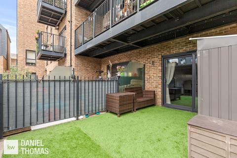2, Liberty Court Lea Road, Waltham Abbey, EN9 1FL