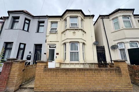undefined, Regina Road, Southall
