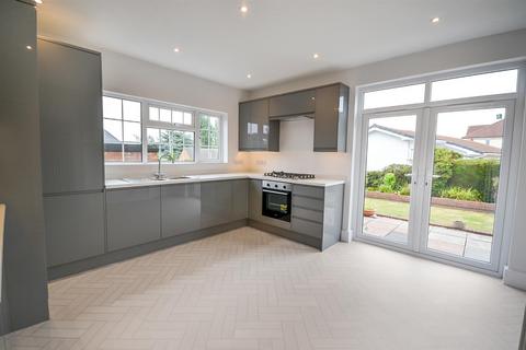 4 bedroom detached house for sale, Hillside Road, Radcliffe-On-Trent, Nottingham