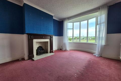 4 bedroom semi-detached house for sale, Royal Oak Avenue, Blackburn, Lancashire, BB1