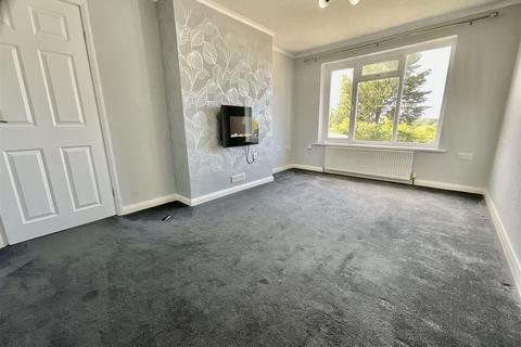 2 bedroom house to rent, Red Scar Drive, Scarborough, YO12