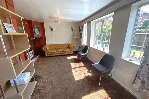3 bedroom semi-detached house for sale, Waverley Crescent, Halesowen B62