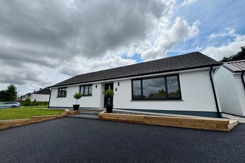 3 bedroom detached bungalow for sale, Velindre, Llandysul, SA44