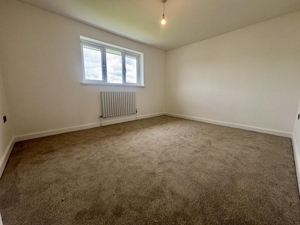 Front bedroom 1