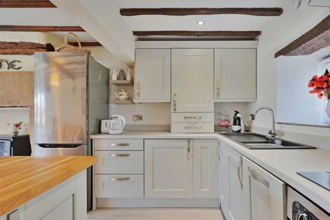 15 The Royd, Deepcar, Sheffield, S36 2SS
