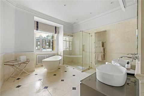 undefined, Ennismore Gardens, Knightsbridge, London, SW7